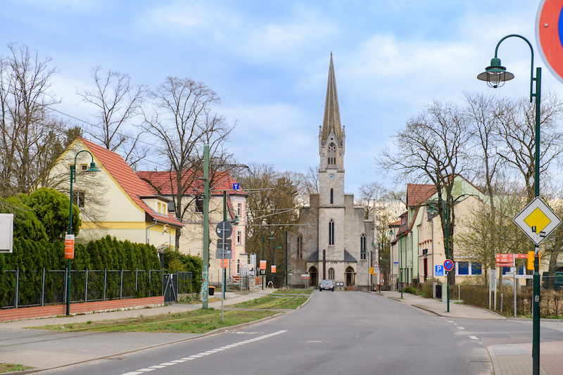 Bild: Rüdersdorf und DNS:NET unterzeichnen