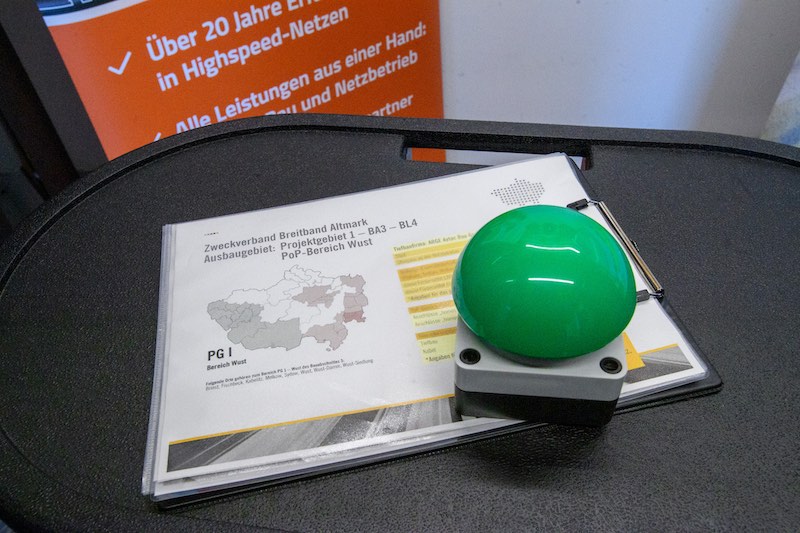 Glasfaser für Sachsen-Anhalt: Das Projektgebiet 1 in der Altmark wurde vollständig an die DNS:NET übergeben