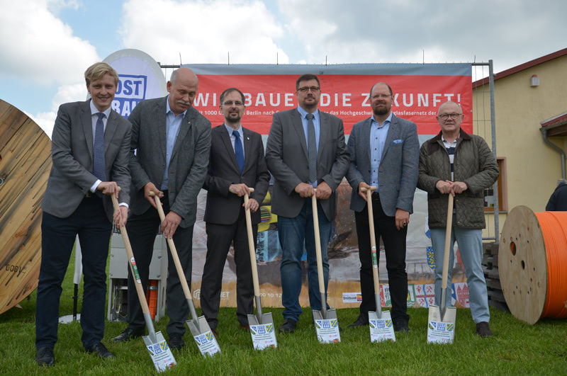 Glasfaser für alle – symbolischer Spatenstich in Bülstringen (Sachsen-Anhalt)