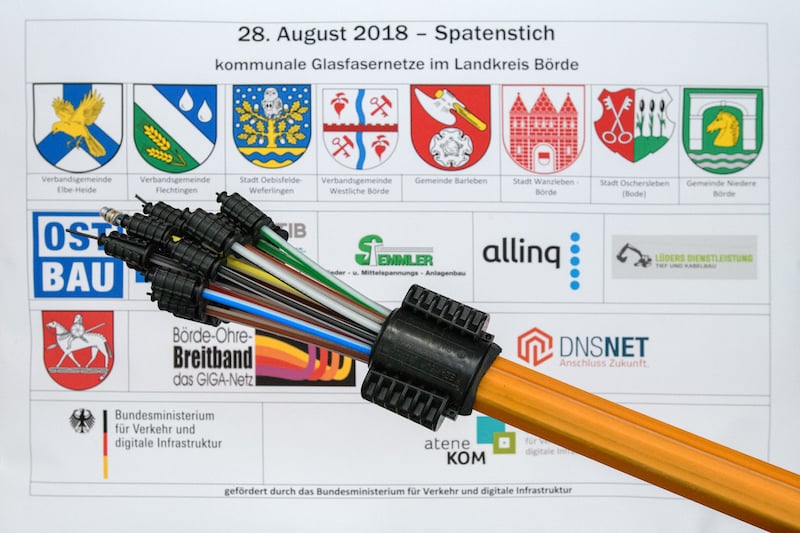 Sachsen-Anhalt und Glasfaser für alle: Das erste Ausbaugebiet des Giganetzes im Landkreis Börde geht ans Netz
